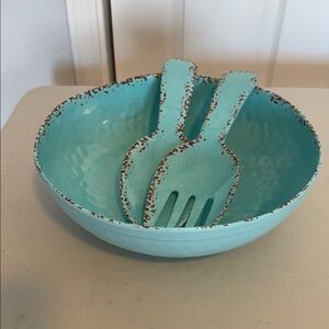 Tommy Bahama melamine salad server set in a turquoise crackle finish.